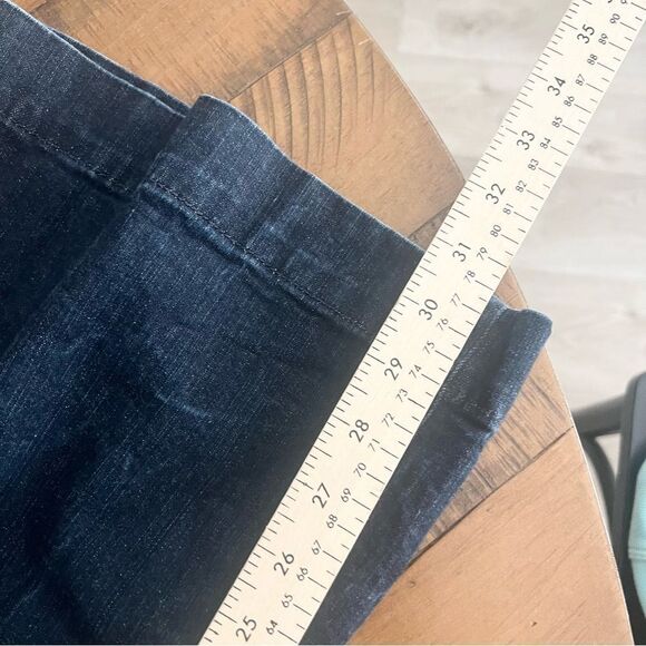 Torrid Women's Vintage Stretch Mid-Rise Flare Blue Denim Jeans Size 22R - Picture 7 of 7